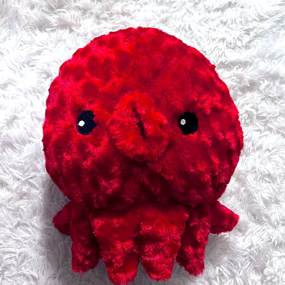 Super cute claw plushie! Octopus style.